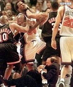 nba打架冲突大合集_NBA打架事件盘点_NBA历史最严重打架事件