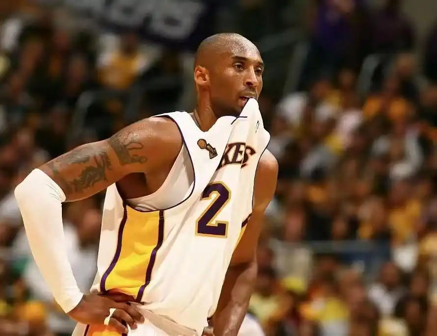 历史得分王詹姆斯进攻分析_nba篮球最厉害的人_NBA进攻最无解的10大球星