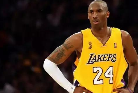 公认帅气的NBA黑人球员_NBA最帅的白人球星_nba最帅的
