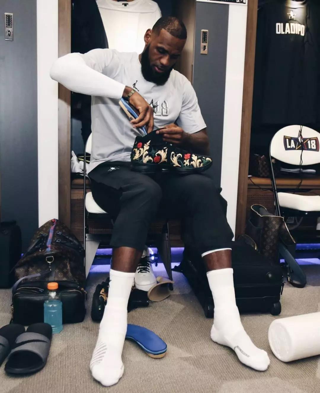 NBA球星鞋垫_央视复播NBA_SuperFoot定制鞋垫