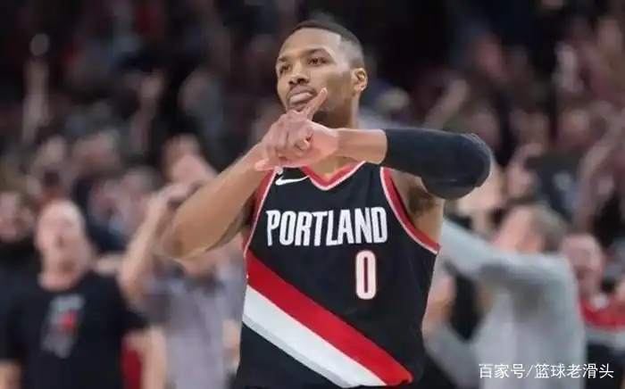 库里专属动作_篮球球员庆祝动作_nba球员庆祝手势