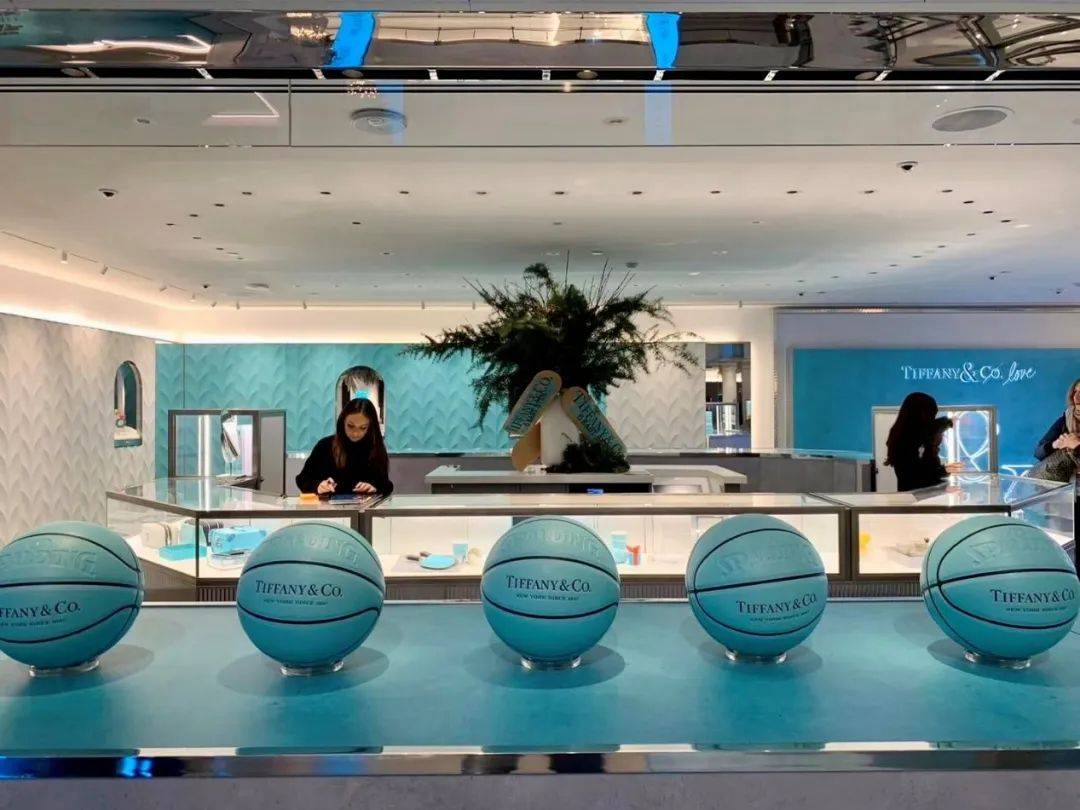 斯伯丁nba比赛用球_斯伯丁篮球历史_斯伯丁中国市场发展历程