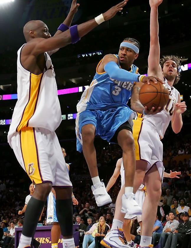 艾弗森nba总决赛_艾弗森嘻哈风格_艾弗森NBA生涯