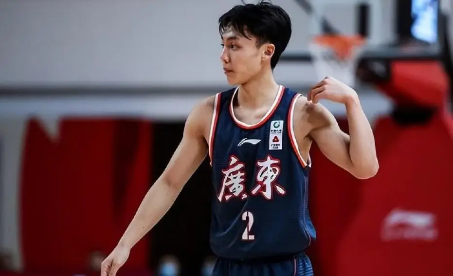 江苏对广东cba_江苏队连胜广东队分析_CBA广东队江苏队连败逆袭