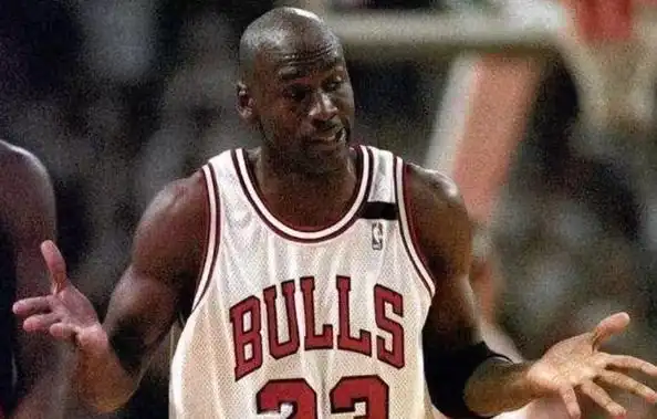 盘点NBA经典庆祝动作乔丹摊手、穆大叔摇手指你还记得吗