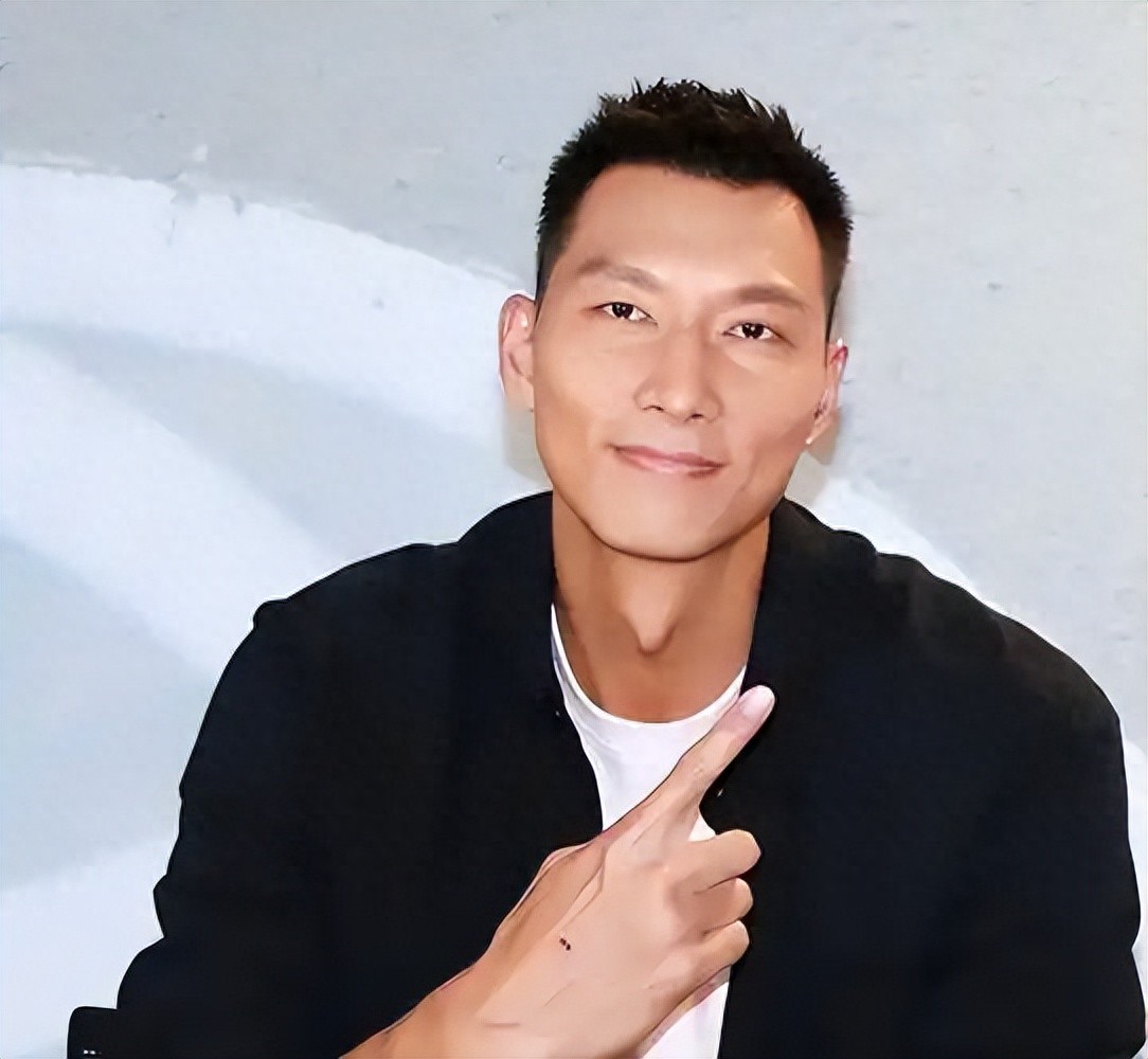 易建联——中国男篮传奇生涯落幕未来大旗何去何从