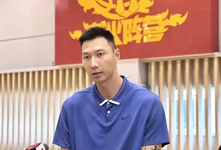 易建联 广东宏远 退役_易建联cba薪水_易建联 NBA 职业生涯