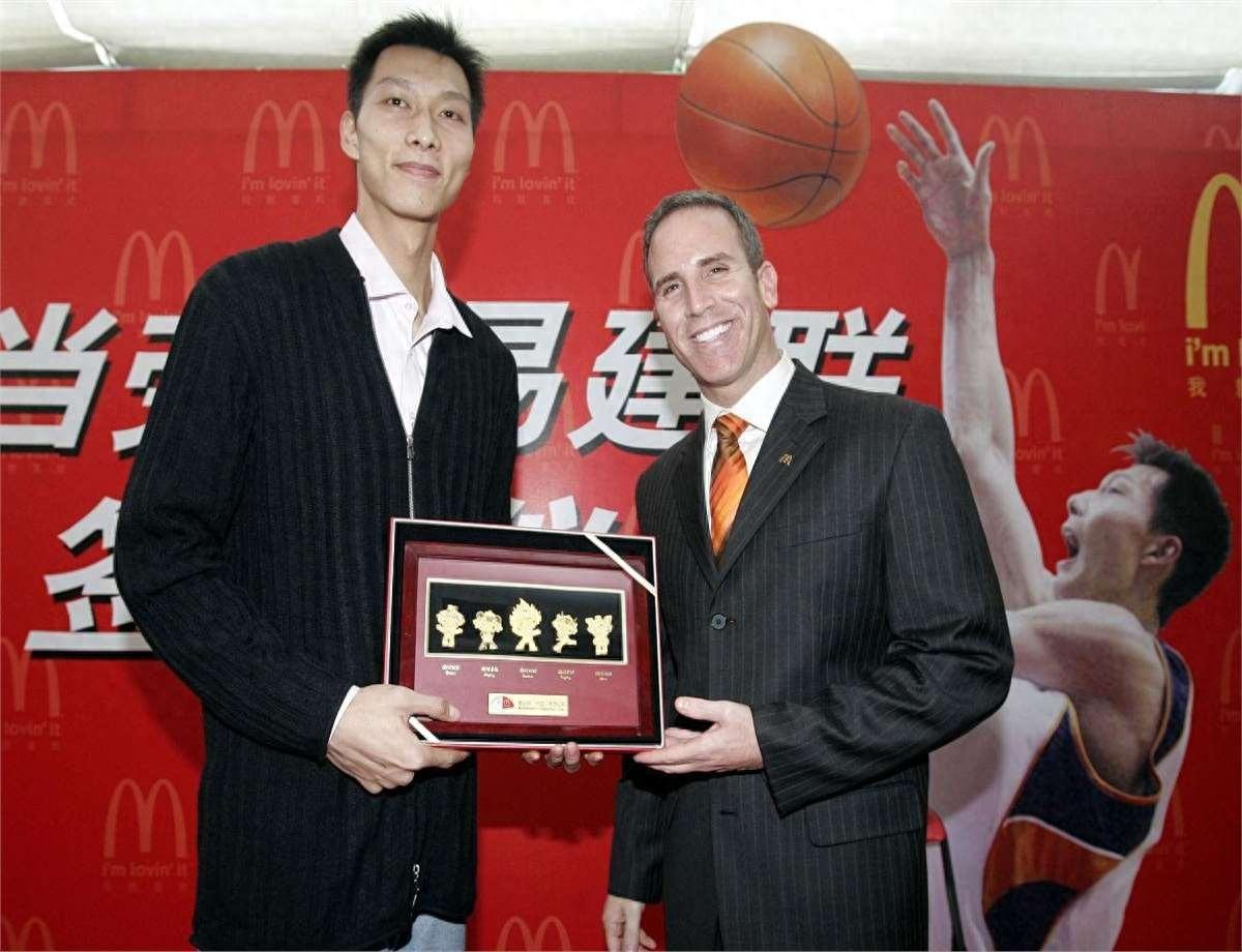 易建联CBA收入比NBA还狠16年干了1.8亿惊呆了众人