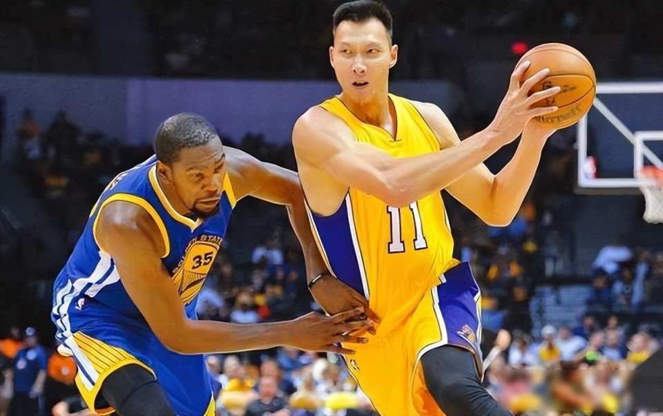 易建联 CBA 收入_易建联cba薪水_易建联 NBA 对比