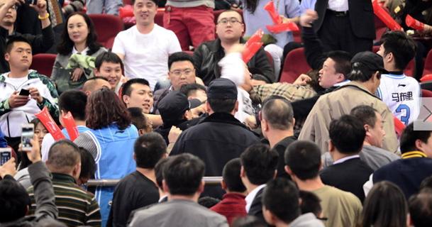 CBA第20轮京骂引争议央视怒斥篮协此次未罚北京赛区