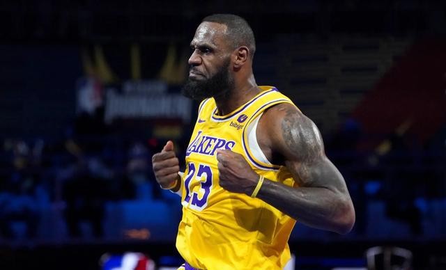 nba历史上得分最多的球员_NBA历史得分王比赛场次_NBA得分超过3万球员用时