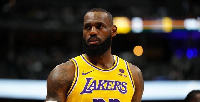 nba历史上得分最多的球员_谁是NBA历史上半场爆发得分王_NBA半场20+次数最多球员