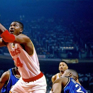 NBA历史前10球员榜单湖人5人科比无份乔丹第1詹姆斯呢