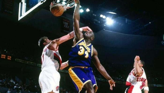 湖人球员历史前十名单_nba历史十大_NBA历史前十球员排名