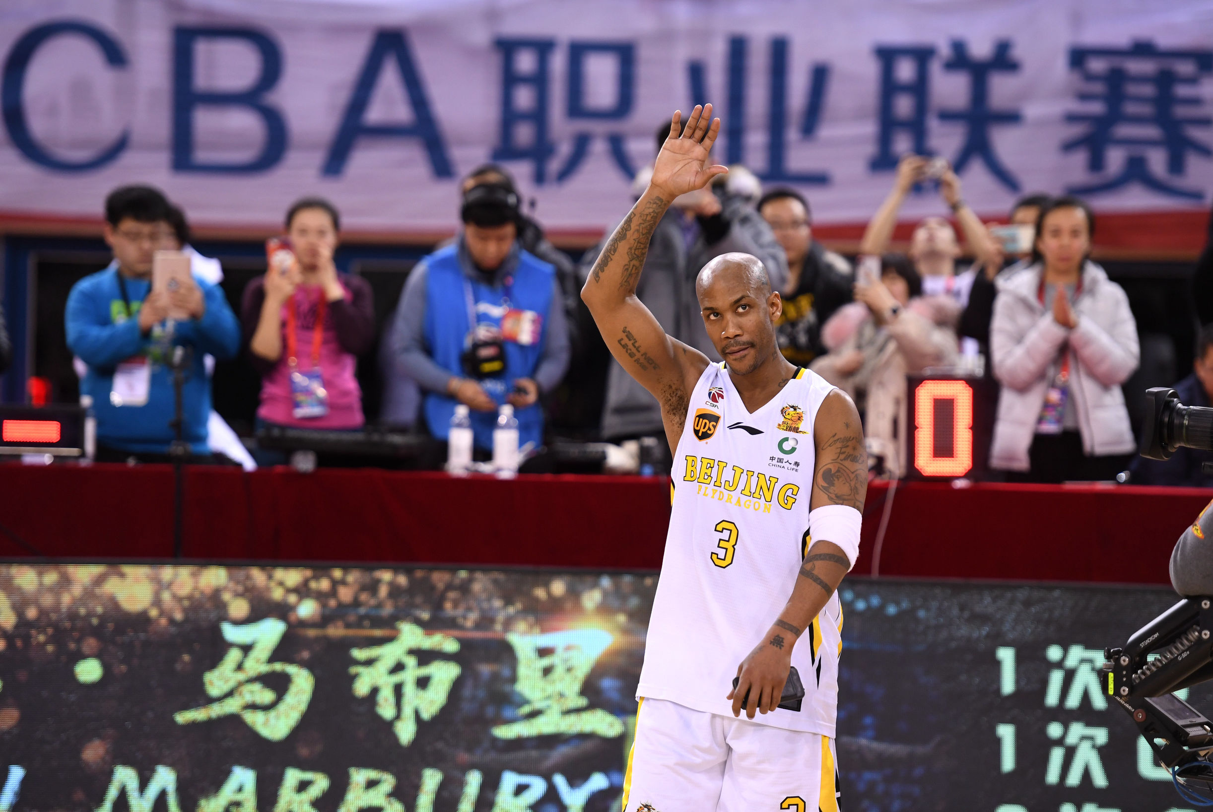 篮球巨星马布里22年职业生涯落幕CBA赛场曾绽放辉煌