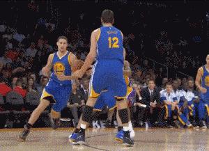 NBA球星绝美投篮姿势_库里汤普森投篮姿势分析_nba欧文投篮姿势