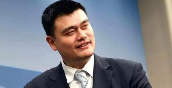 姚明执掌CBA后变化显著众多大牌外援加盟科比与之相比如何