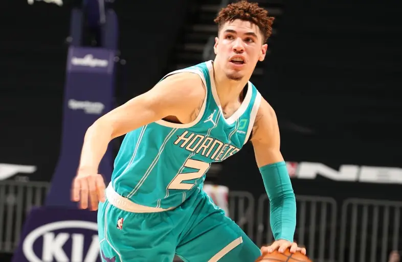 NBA球风为何如此飘逸现役最飘逸5人都有谁三球人气高在哪