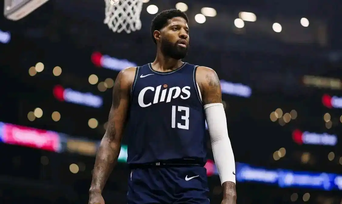 NBA球员职业生涯总工资排行_NBA职业生涯总收入最高的球员_nba历史工资最高的人