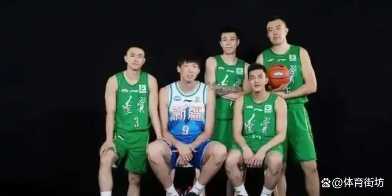 易建联nba最新消息_易建联全家移居美国_辽宁男篮续约华莱士