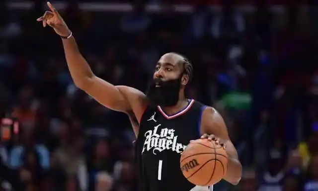 身家上亿球星收入排行_NBA历史上收入最高的球员_nba历史工资最高的人