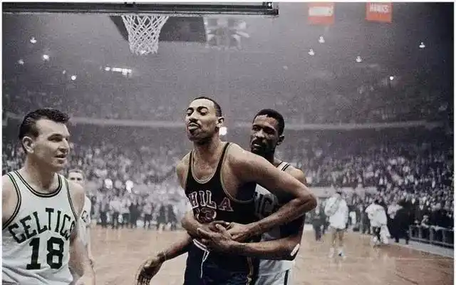 NBA薪资变迁史从劳工待遇受限到明星工资失控