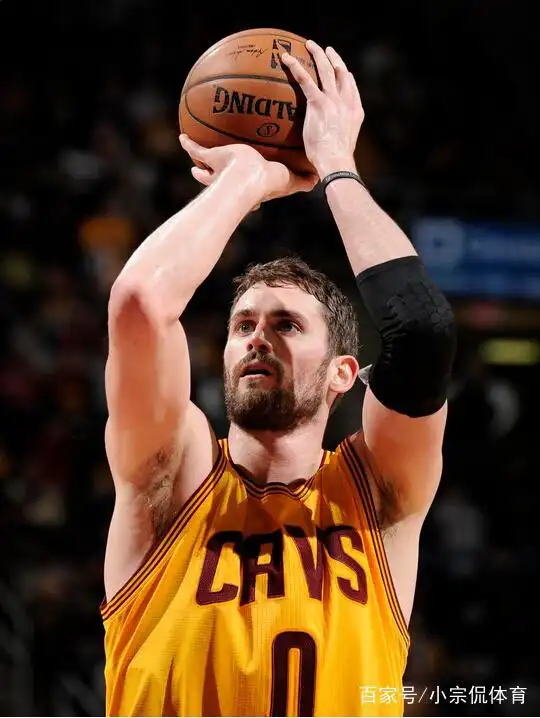 姚明小球时代表现_姚明奥尼尔NBA对比_姚明在nba的实力