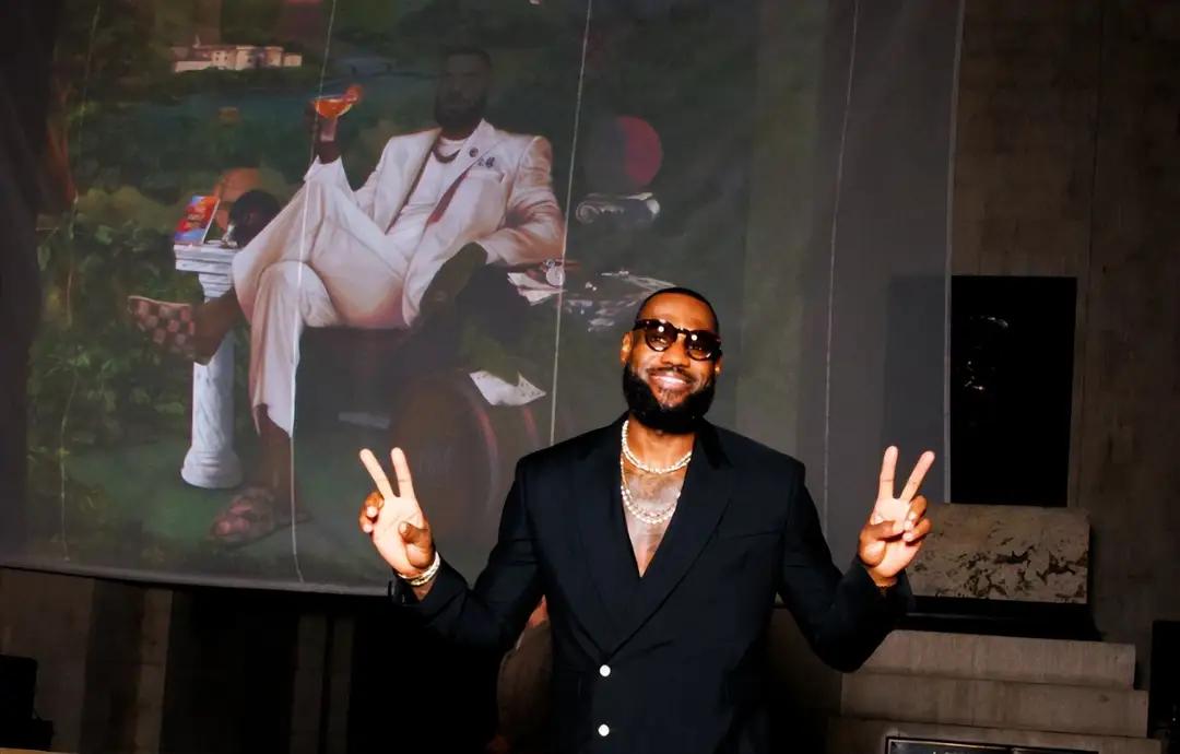 NBA球员商业帝国_:NBA历史上最富有球员_nba球员薪资排名