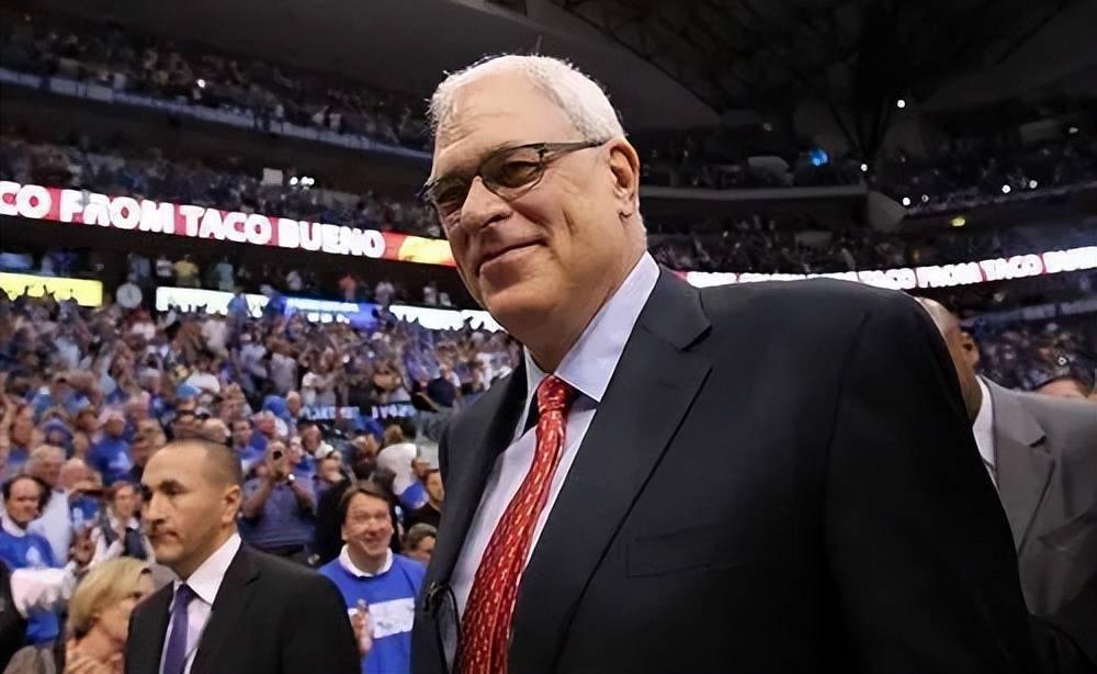 nba菲尔杰克逊_菲尔杰克逊 NBA 教练生涯_菲尔杰克逊 三角战术