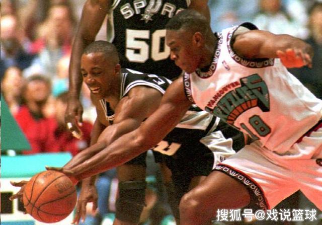 nba最美球衣_90年代NBA球衣_经典NBA球衣设计