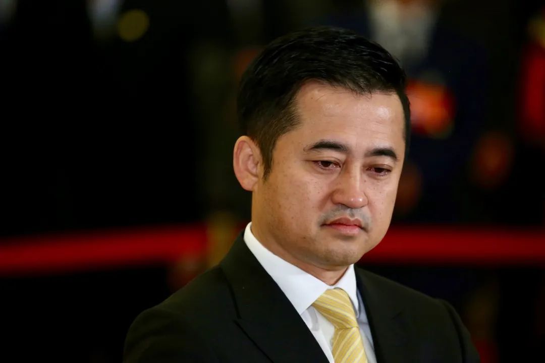 安踏签约欧文合同细节_安踏签约的nba球员_欧文场上表现市场号召力