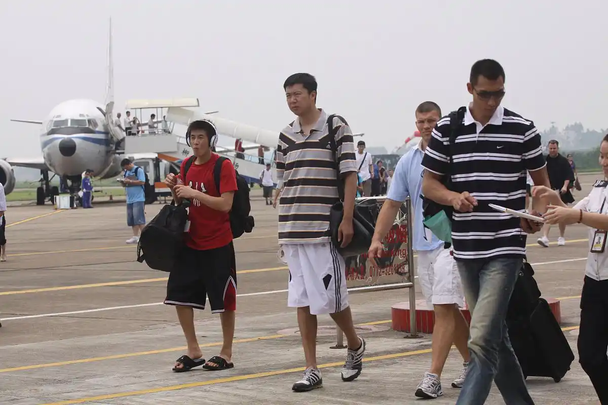 深度解析NBA球员身高规则与篮网队配置揭开身高密码