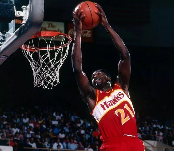 美球迷评NBA历史最美球衣：湖人3件上榜，乔丹公牛球衣最经典