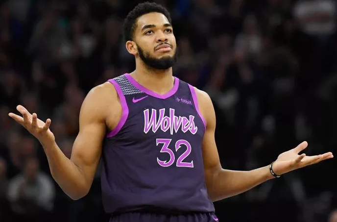 美球迷评NBA历史最美球衣：湖人3件上榜，乔丹公牛球衣最经典