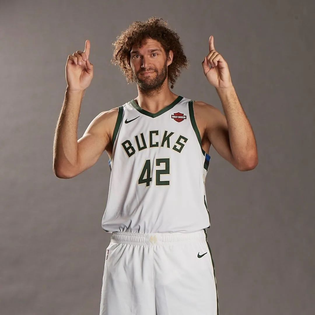 nba明星身高体重_NBA体重最大的球员_NBA内线球员体重排名