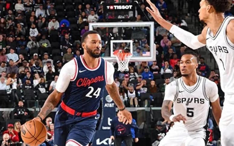 11月5日NBA焦点战快船新馆连败哈登独自带队迎马刺挑战