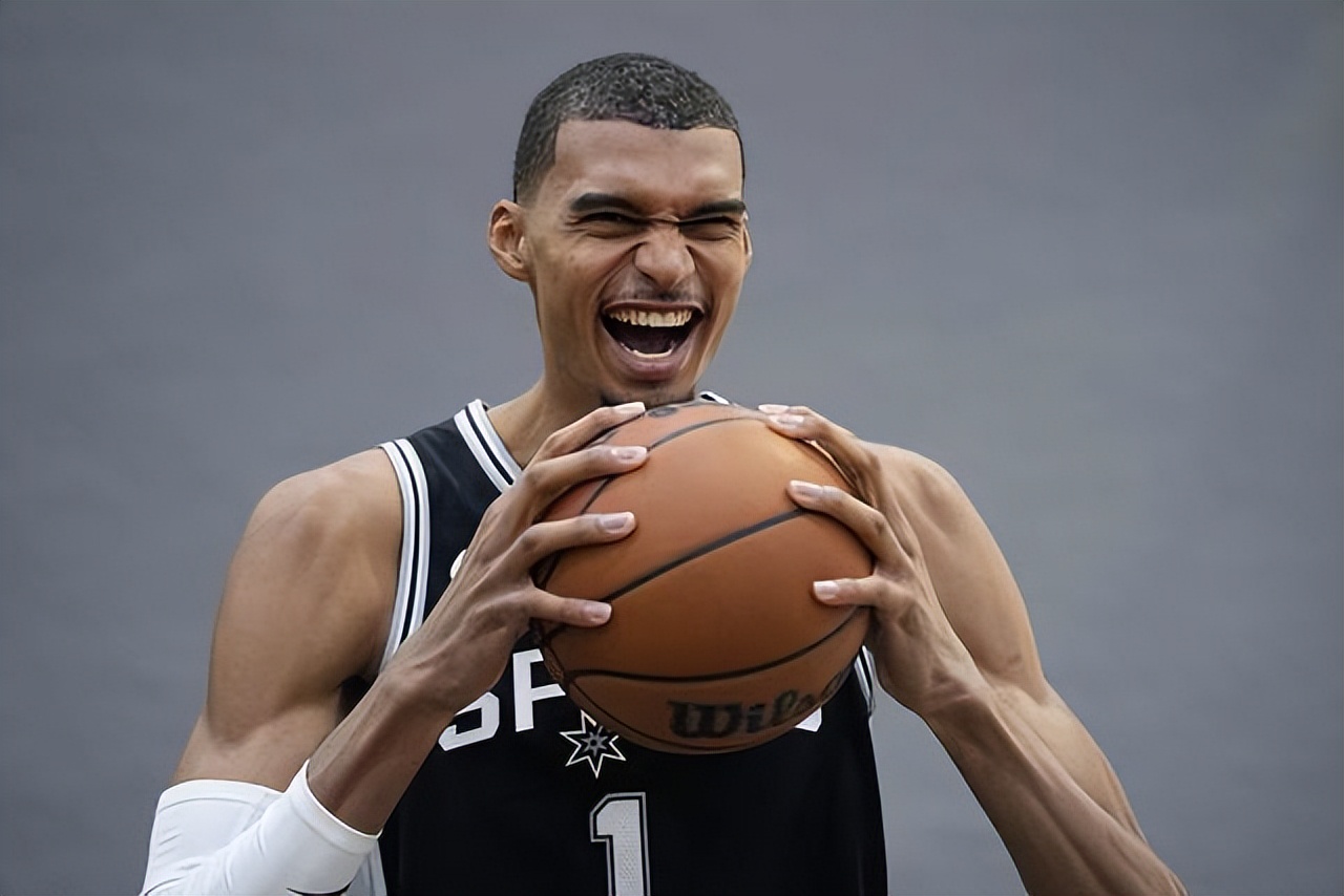 NBA快船马刺比赛分析_nba快船对马刺_快船新球馆战绩回顾