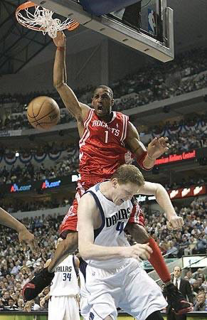 NBA最高身高球员盘点_nba个子最高的球员现役_姚明与穆雷森身高对比