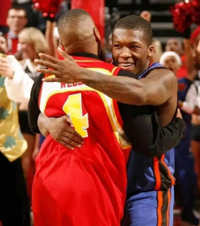 球员真实身高揭秘_nba第一身高_NBA球星虚报身高