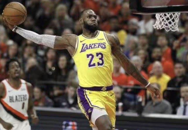 nba扣将排名_NBA扣篮能力排名_卡特乔丹扣篮能力对比