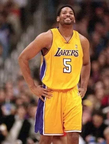 被凯尔特人垄断的荣誉 NBA获得总冠军最多的球员