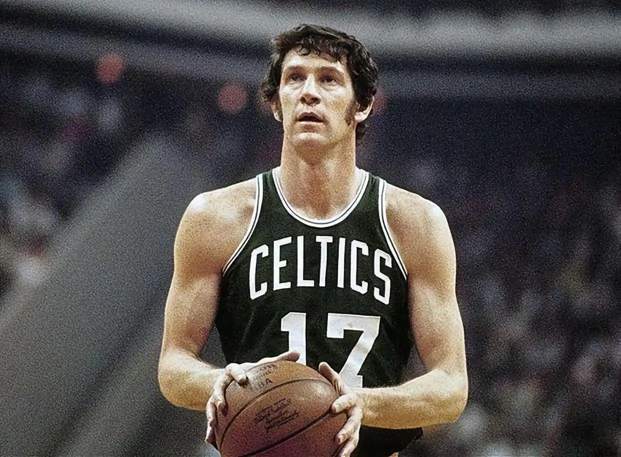 维尔特·张伯伦杯介绍_NBA其他奖杯命名_nba奖杯